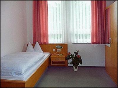 Gasthaus & Pension Zum Hirsch 겔버그 외부 사진